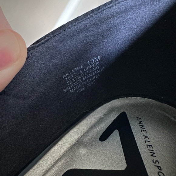 Anne Klein Sport heels, size 10M - Picture 7 of 8